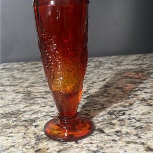 L.E.Smith Amberina Textured Glass Vase